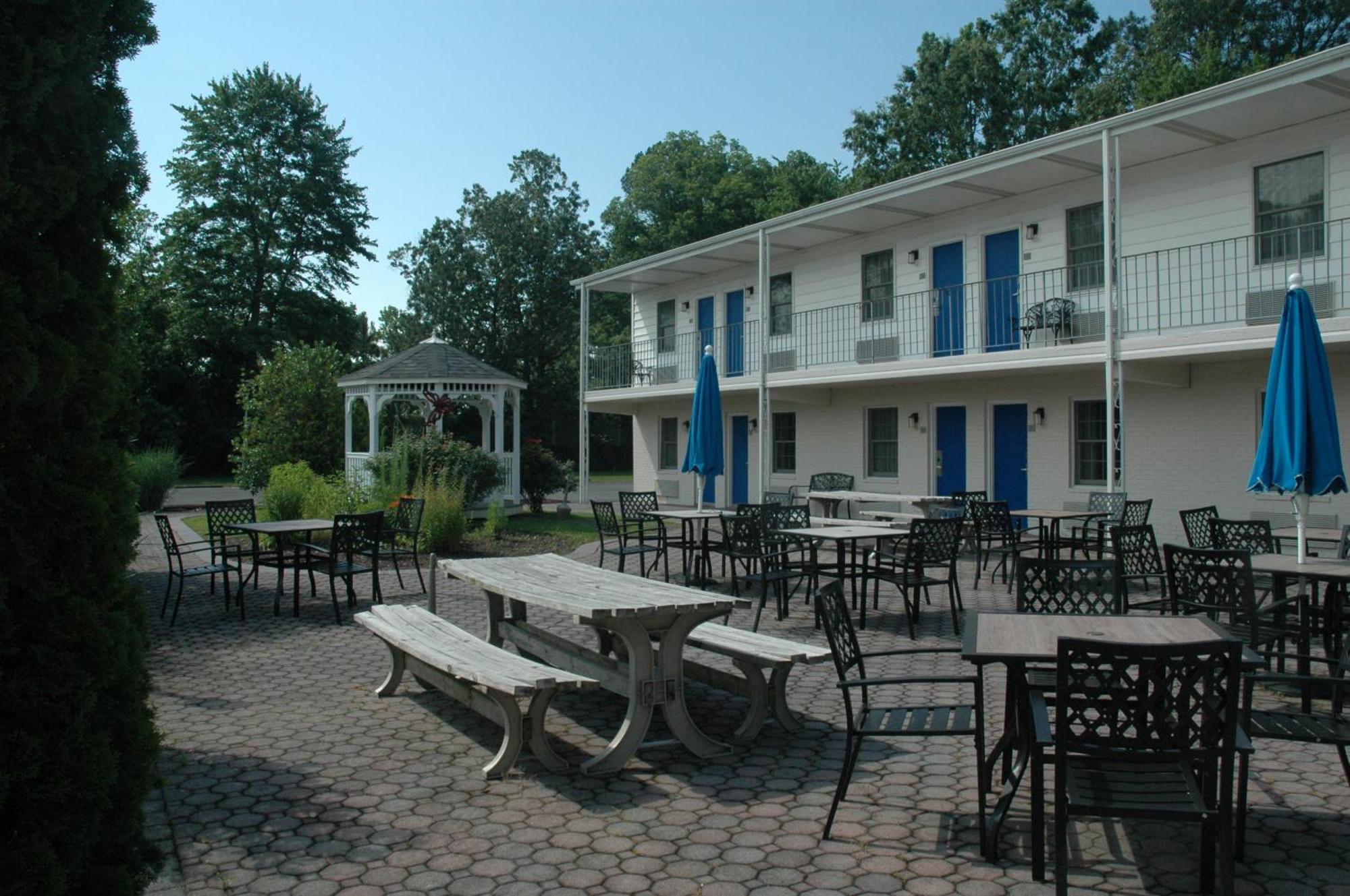 St. Michaels Inn Екстериор снимка